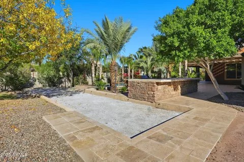 Exterior - 2218 E Brooks Farm Rd, Gilbert, AZ 85298 photo 18 of 19