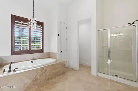 Bath - 2218 E Brooks Farm Rd, Gilbert, AZ 85298 photo 2 of 4