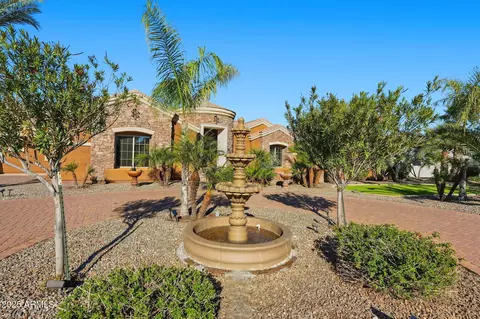Exterior - 2218 E Brooks Farm Rd, Gilbert, AZ 85298 photo 8 of 19