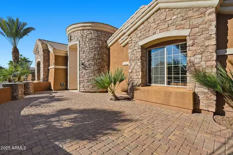 Exterior - 2218 E Brooks Farm Rd, Gilbert, AZ 85298 photo 6 of 19