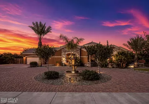 Exterior - 2218 E Brooks Farm Rd, Gilbert, AZ 85298 photo 1 of 19