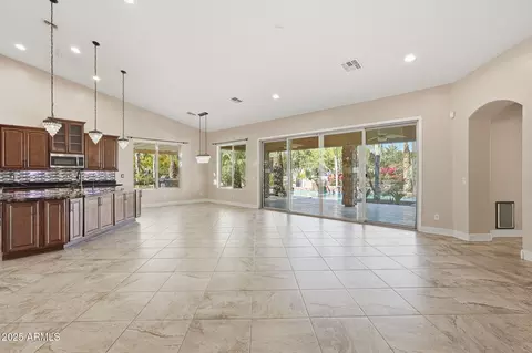 Living - 2218 E Brooks Farm Rd, Gilbert, AZ 85298 photo 4 of 8