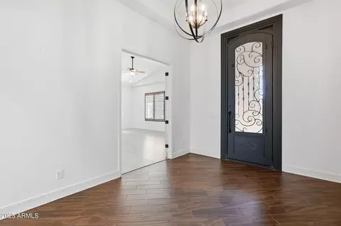 Entry Way - 2218 E Brooks Farm Rd, Gilbert, AZ 85298 photo 1 of 2