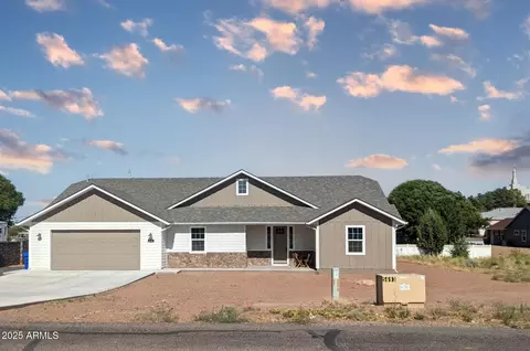 411 S Hillcrest Dr, Snowflake, AZ 85937
