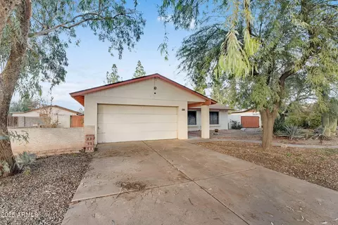 Exterior - 2812 E Concho Ave, Mesa, AZ 85204 photo 4 of 14
