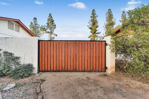 Exterior - 2812 E Concho Ave, Mesa, AZ 85204 photo 5 of 14