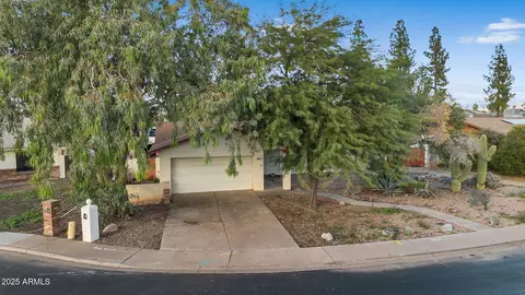 Exterior - 2812 E Concho Ave, Mesa, AZ 85204 photo 12 of 14