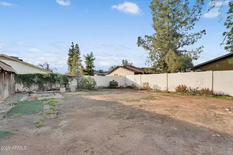 Exterior - 2812 E Concho Ave, Mesa, AZ 85204 photo 9 of 14