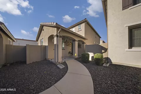 2546 N 73rd Dr, Phoenix, AZ 85035