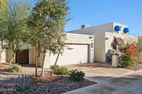 4706 E Winston Dr, Phoenix, AZ 85044 photo 2