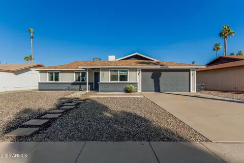 682 W Gail Dr, Chandler, AZ 85225