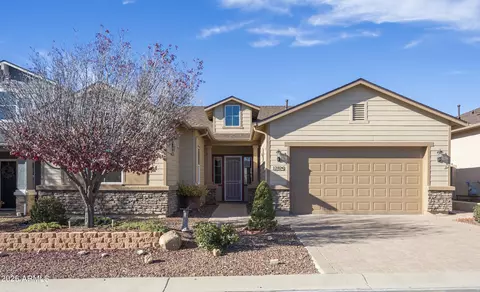 12824 E De La Cruz St, Dewey, AZ 86327