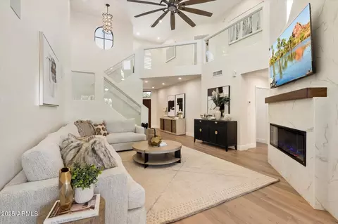 7955 E Chaparral Rd #17, Scottsdale, AZ 85250