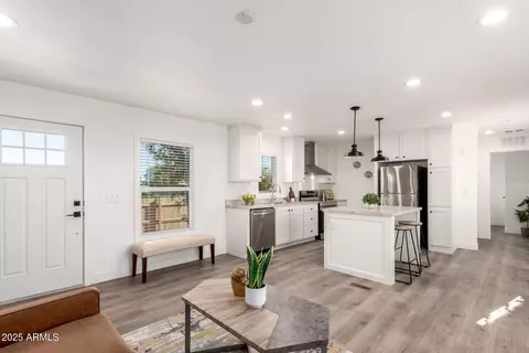 128 S 96th St, Mesa, AZ 85208 photo 4