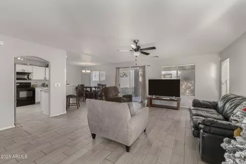1278 E Stirrup Ln, San Tan Valley, AZ 85143