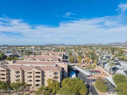 View/Area - 920 E Devonshire Ave #3025, Phoenix, AZ 85014 photo 4 of 6