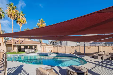 Exterior - 920 E Devonshire Ave #3025, Phoenix, AZ 85014 photo 2 of 9