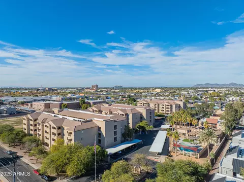 View/Area - 920 E Devonshire Ave #3025, Phoenix, AZ 85014 photo 3 of 6