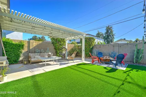 Exterior - 4001 E Indianola Ave, Phoenix, AZ 85018 photo 2 of 5