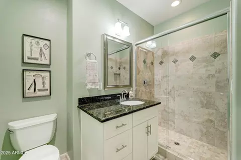 Bath - 4001 E Indianola Ave, Phoenix, AZ 85018 photo 3 of 4