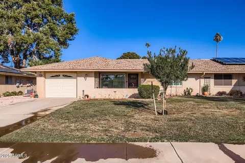 9524 W Greenway Rd, Sun City, AZ 85351