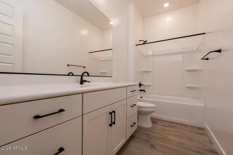 Bath - 1292 E Plum St, Gilbert, AZ 85298 photo 3 of 4