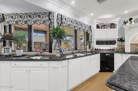 Kitchen - 721 E San Pedro Ave, Gilbert, AZ 85234 photo 3 of 5