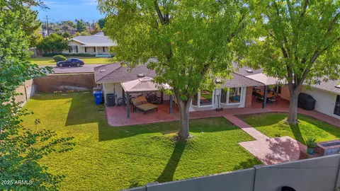 Exterior - 104 E Myrtle Ave, Phoenix, AZ 85020 photo 5 of 11