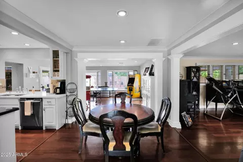 Dining - 104 E Myrtle Ave, Phoenix, AZ 85020 photo 4 of 5
