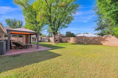 Exterior - 104 E Myrtle Ave, Phoenix, AZ 85020 photo 9 of 11
