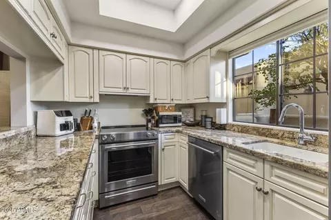 6216 N 30th Pl, Phoenix, AZ 85016