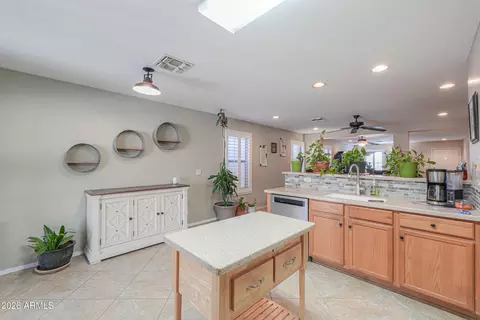 Kitchen - 8512 E Meseto Ave, Mesa, AZ 85209 photo 4 of 5
