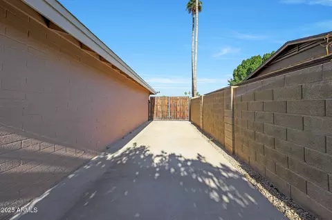Exterior - 2517 E Highland St, Mesa, AZ 85213 photo 7 of 7