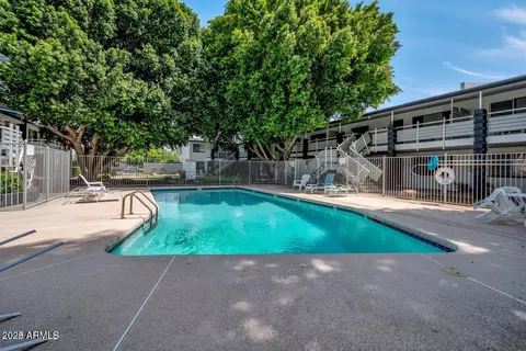 Exterior - 721 E Montebello Ave #225, Phoenix, AZ 85014 photo 1 of 4
