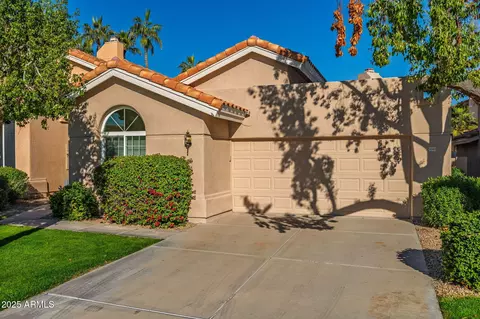 3242 E Briarwood Ter, Phoenix, AZ 85048