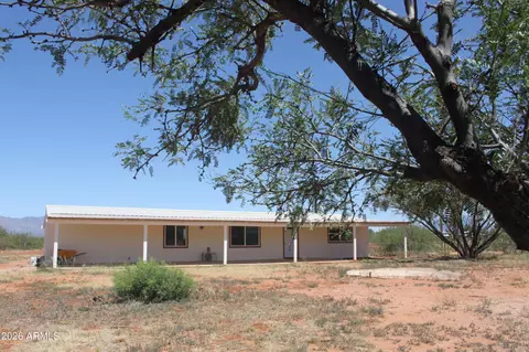 6229 S Natoma Trl, Hereford, AZ 85615