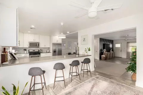 Kitchen - 2613 E Pierson St, Phoenix, AZ 85016 photo 1 of 4