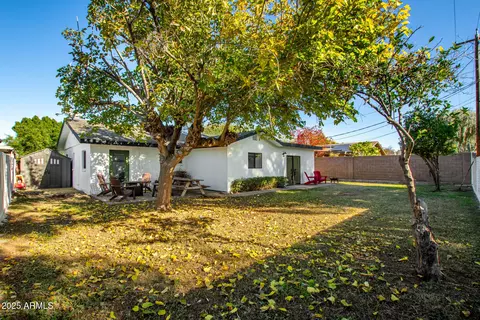 Exterior - 2613 E Pierson St, Phoenix, AZ 85016 photo 4 of 5