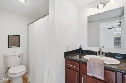 Bath - 4446 E Carter Dr, Phoenix, AZ 85042 photo 2 of 2