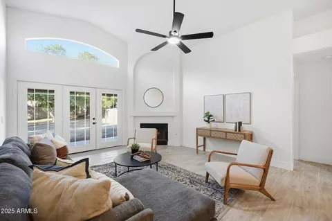Living - 4444 E Danbury Rd, Phoenix, AZ 85032 photo 2 of 3