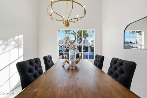Dining - 4444 E Danbury Rd, Phoenix, AZ 85032 photo 2 of 2