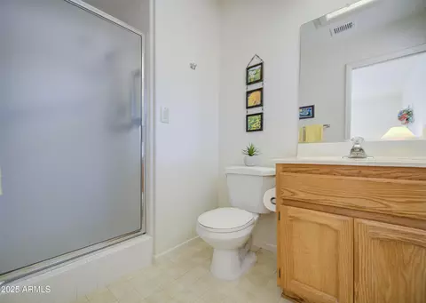 Bath - 7928 E Monte Ave, Mesa, AZ 85209 photo 2 of 5
