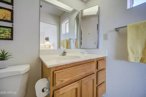 Bath - 7928 E Monte Ave, Mesa, AZ 85209 photo 3 of 5