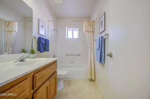 Bath - 7928 E Monte Ave, Mesa, AZ 85209 photo 4 of 5