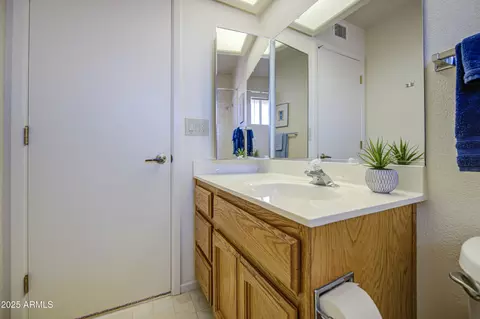 Bath - 7928 E Monte Ave, Mesa, AZ 85209 photo 5 of 5