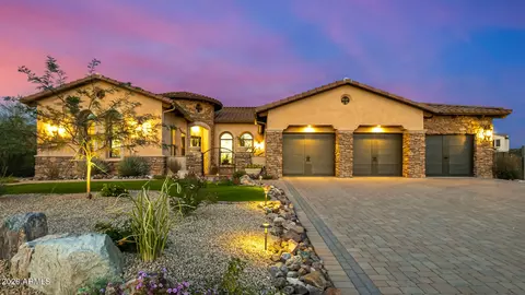 2255 N 83rd Cir, Mesa, AZ 85207
