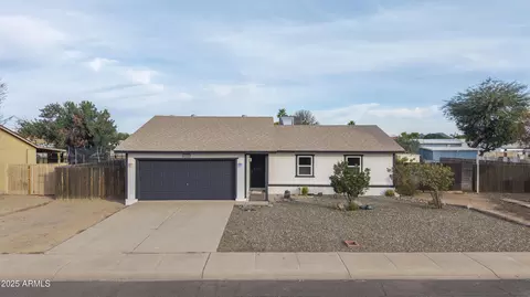 6128 W Monte Cristo Ave, Glendale, AZ 85306