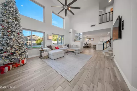 1042 W Bruce Ave, Gilbert, AZ 85233