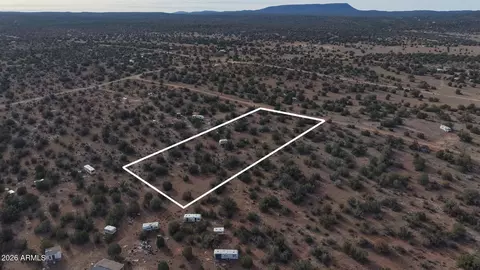 58805 N Valle Ln #4944, Seligman, AZ 86337