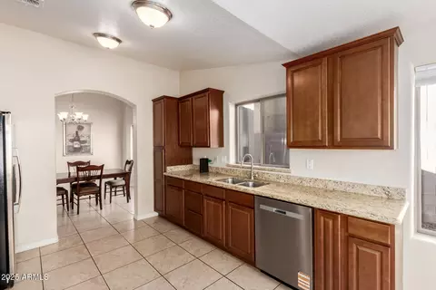 Kitchen - 1431 S Apache Dr, Apache Junction, AZ 85120 photo 2 of 3